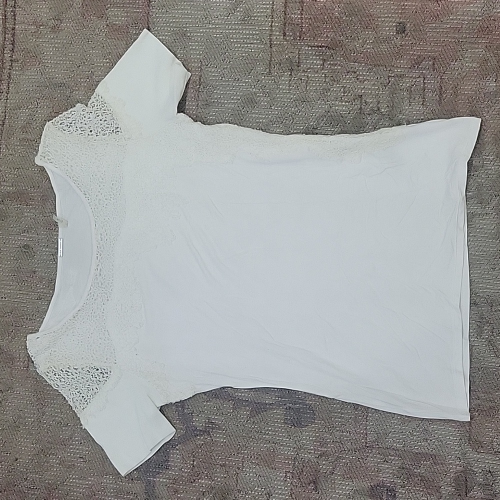 Elie Tahari white and cream Tee with lace detail size xs